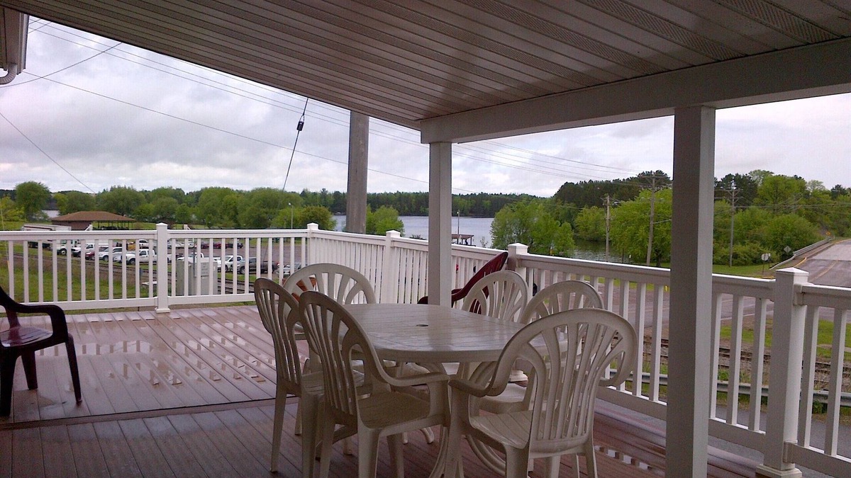 Phillips Condo | Spacious 3bdrm condo with spacious deck for you to enjoy the beautiful lake view