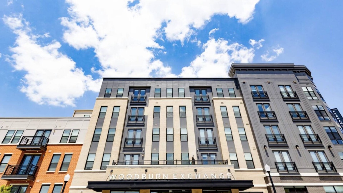 East Walnut HIlls Apartment | Spacious 3BR/3BA Suites Near Downtown Cincinnati
