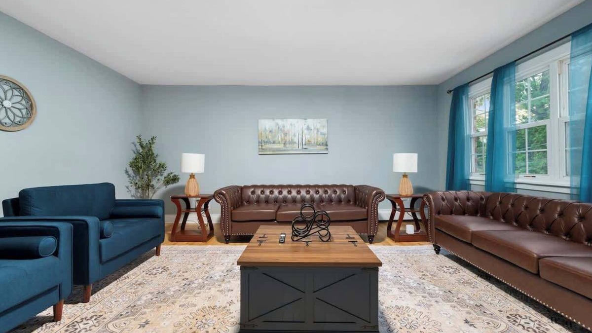 Southeast Yonkers Apartment | Spacious 3BR Apt Near MetroNorth