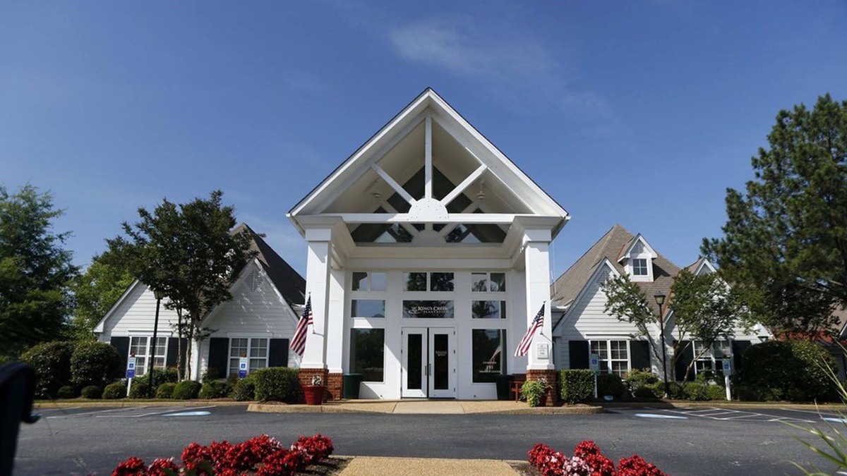 Lackey Condo | Spacious 3BR Cottage - Family Friendly Resort - Close to Theme Parks