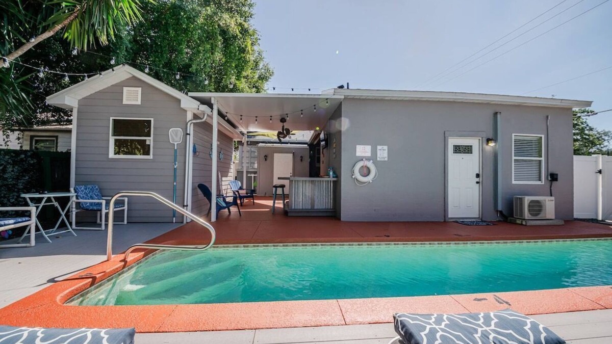 Kingston Apartment | Spacious 3BR, Pool, Near Beach & Attractions