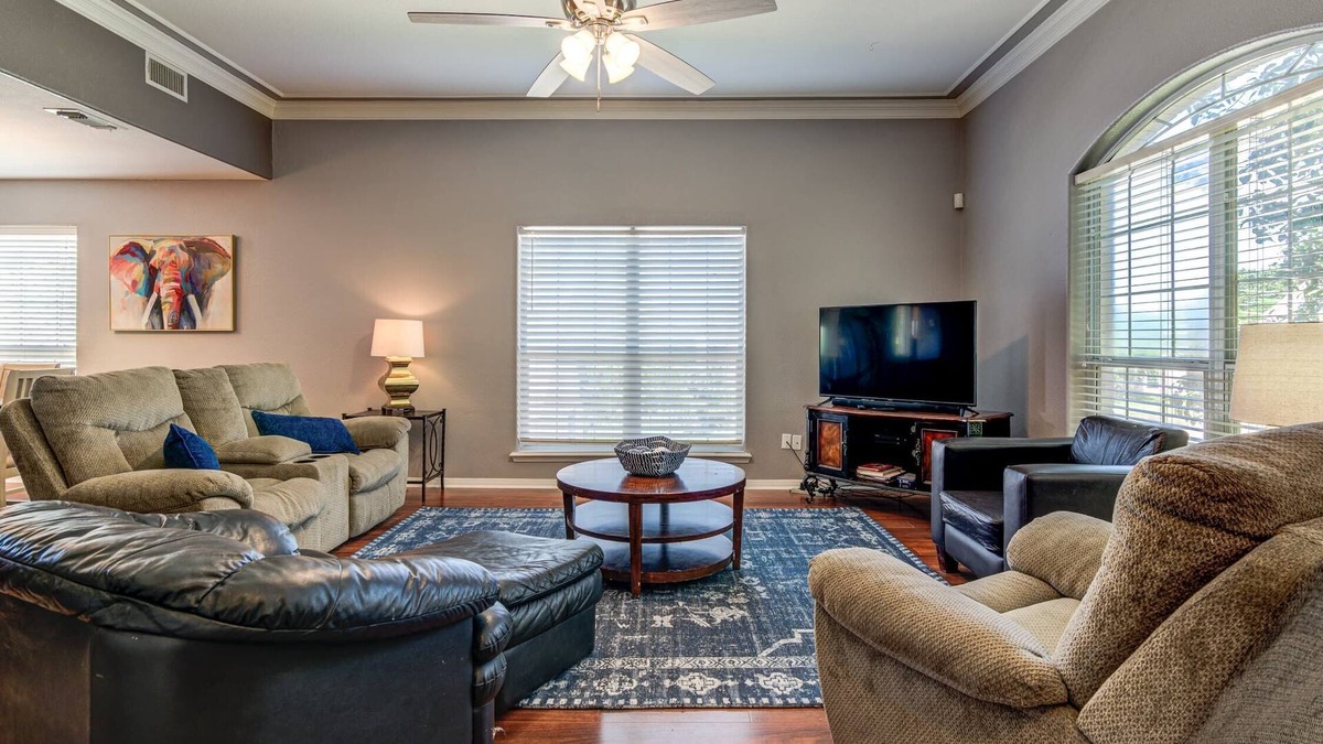 San Marcos House | Spacious 3BR Retreat Close to Downtown & Outlets