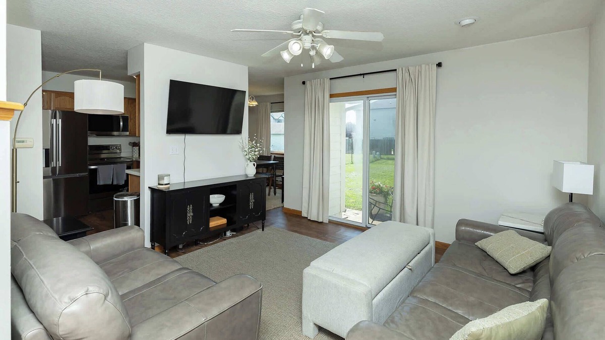 Altoona House | Spacious 4-Bed/2.5 BA Modern Home
