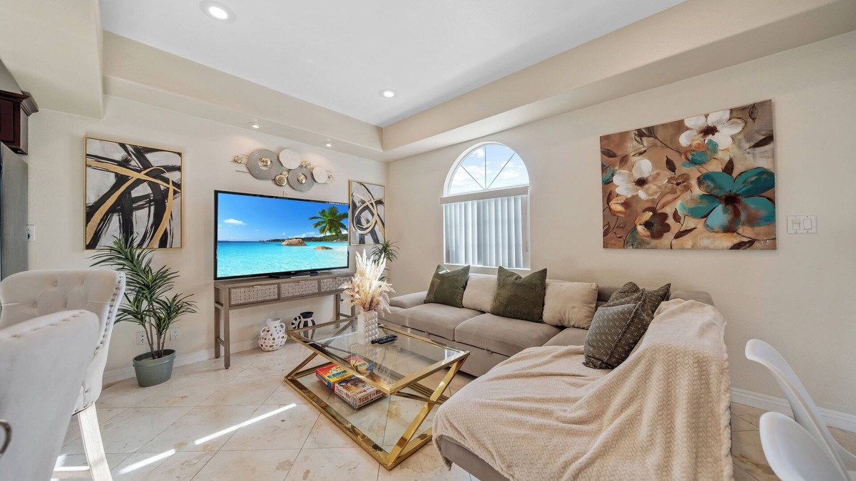 City Heights House | Spacious 4-Bed 3.5-Bath House w Garage, Gated Yard