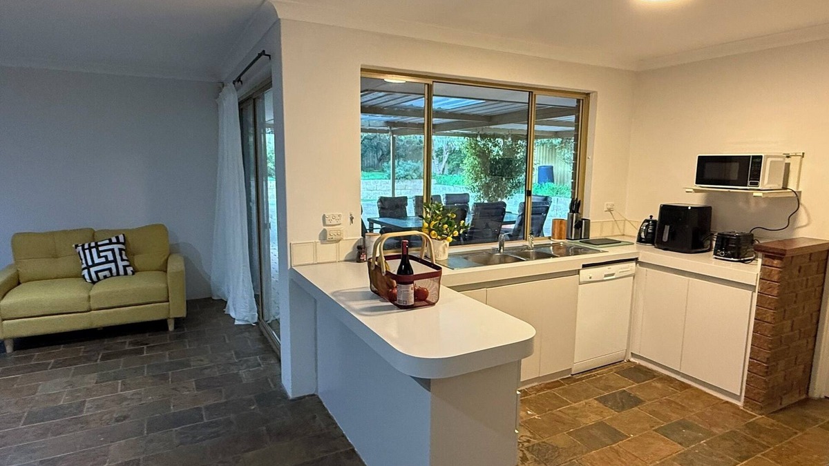North Lake House | Spacious 4-Bed Family Retreat