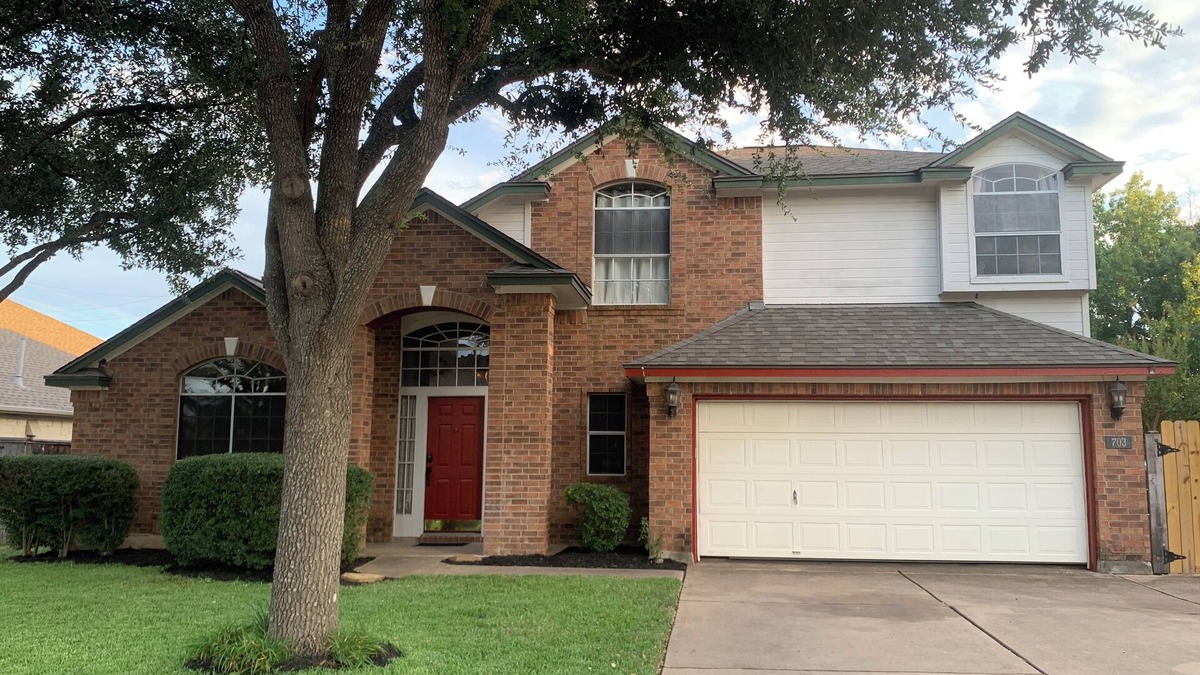 Pflugerville House | Spacious 4 bed house in Pflugerville, close to Austin for ACL and COTA