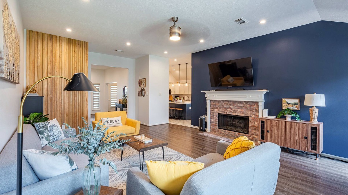 Pearland House | Spacious 4 bed room House Charming Pearland Retreat Family Friendly