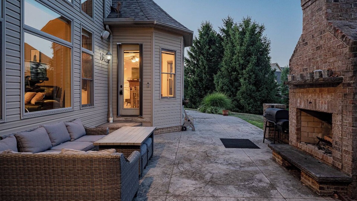 Highland Heights House | Spacious 4-bedroom house in serene Highland Hts! W/pool AC, WiFi, fitness room