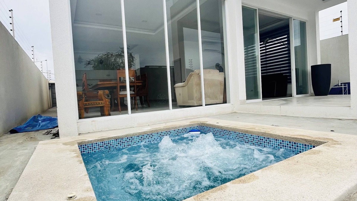 Punta Blanca Villa | Spacious 4-bedroom villa in delightful Punta Blanca with WiFi