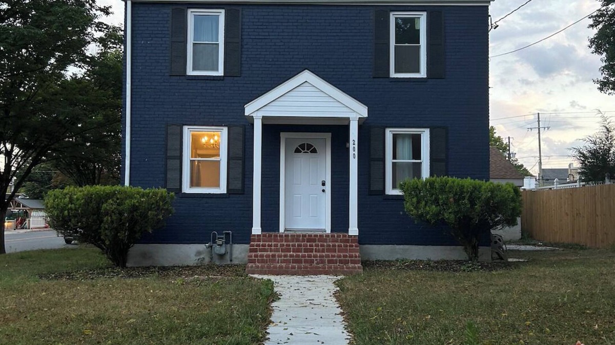 Woodmoor House | Spacious 4-bedroom house with AC and WiFi in fabulous Silver Spring
