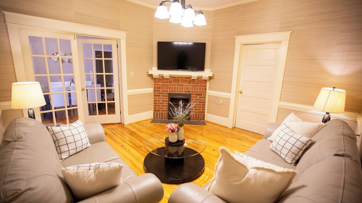 Greenwood House | Spacious 4-Bedroom, 2-Bath Home in the Heart of Greenwood