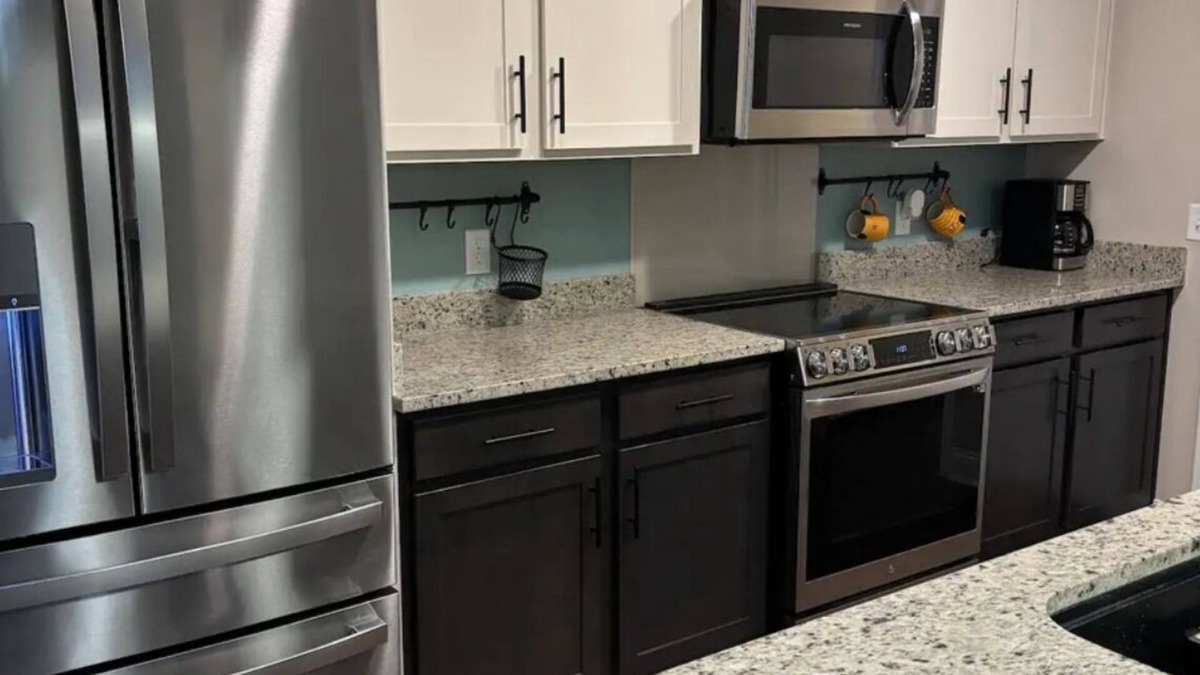 Statesboro House | Spacious 4-bedroom house in charming Statesboro with AC, WiFi