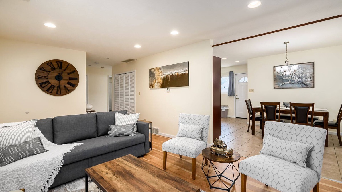 Old North Columbus House | Spacious 4-bedroom house with great amenities in enjoyable Columbus