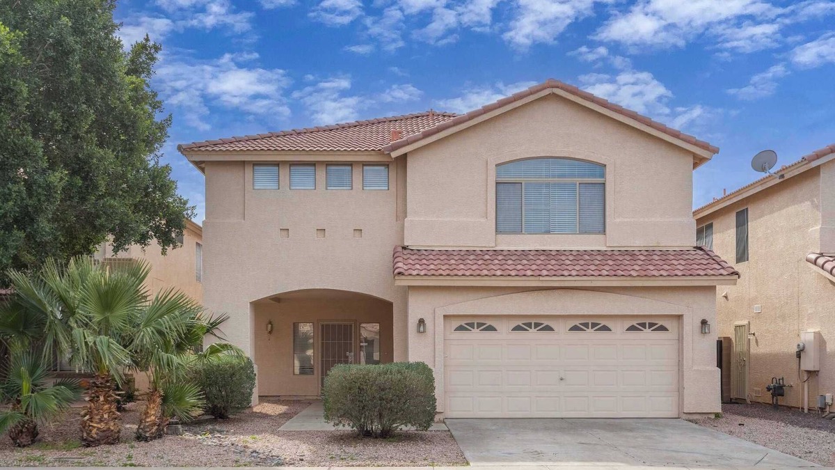 Deer Valley House | Spacious 4-bedroom house in adorable Glendale with WiFi, AC
