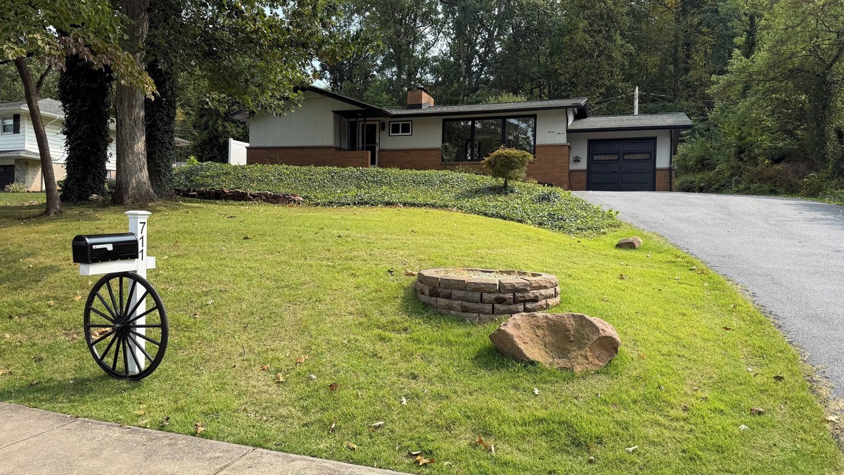 Ephrata House | Spacious 4-bedroom house in charming Ephrata
