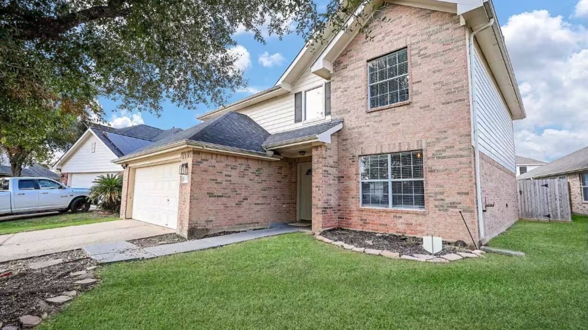 Tomball House | Spacious 4-bedroom house in charming Tomball with lots of space, and fast WiFi