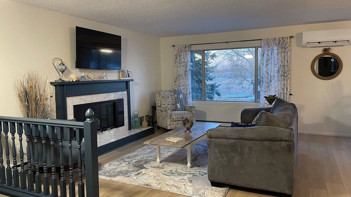 Waverly House | Spacious 4-bedroom house in charming Waverly on Lake Waverly