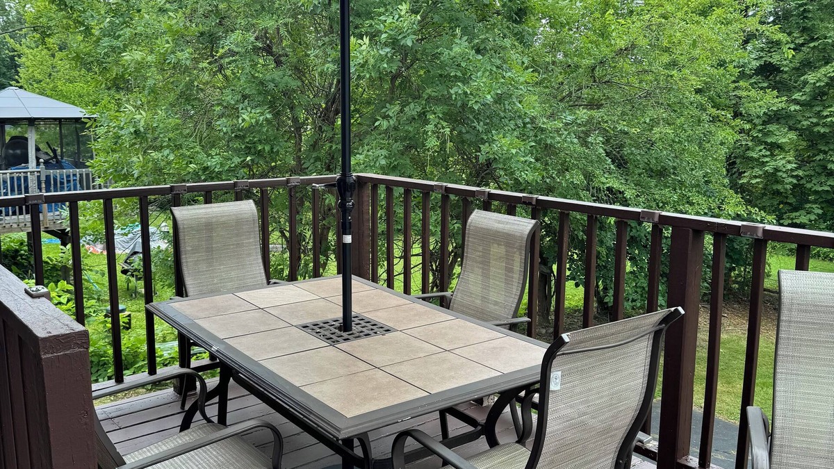 Silver Lane House | Spacious 4-bedroom house with WiFi, AC in Tranquil Windsor