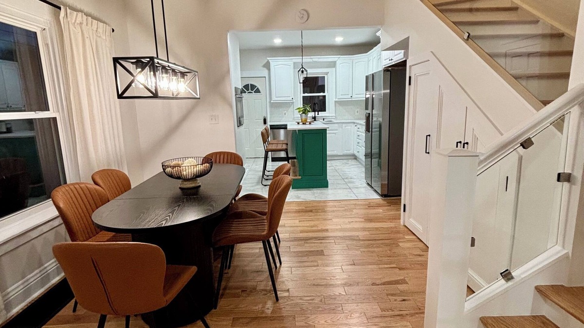 Utica House | Spacious 4-bedroom house in charming Utica with WiFi, AC