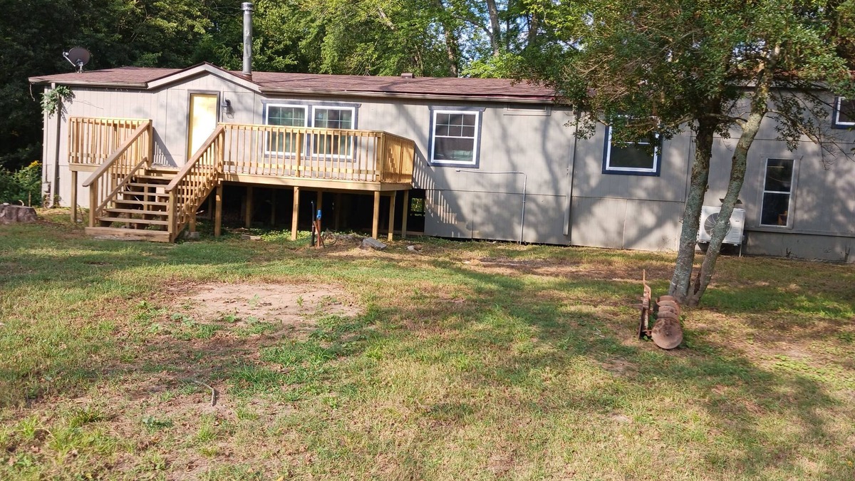 Proctor House | Spacious 4-bedroom mobile home 40 acres on Baron Fork 10 miles from Tahlequah