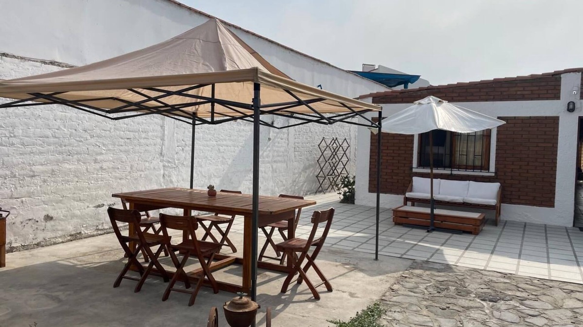 Mala House | Spacious 4-bedroom house in Playa Bujama with WiFi. Private Beach close to Asia.