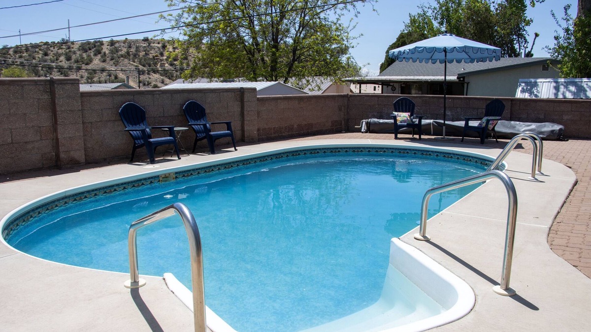 Farmington House | Spacious 4-Bedroom Retreat with Pool, Game Barn & Prime Location!