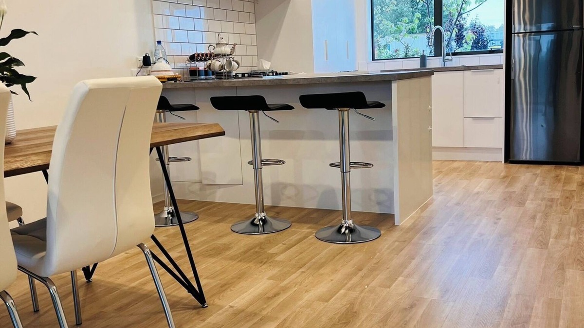Manurewa House | Spacious 4-bedroom townhome with AC, WiFi in charming Auckland