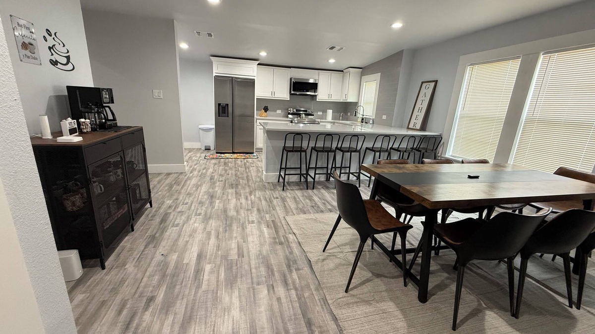 Government Hill House | Spacious 4-bedroom/3 bath home in terrific San Antonio with WiFi, AC