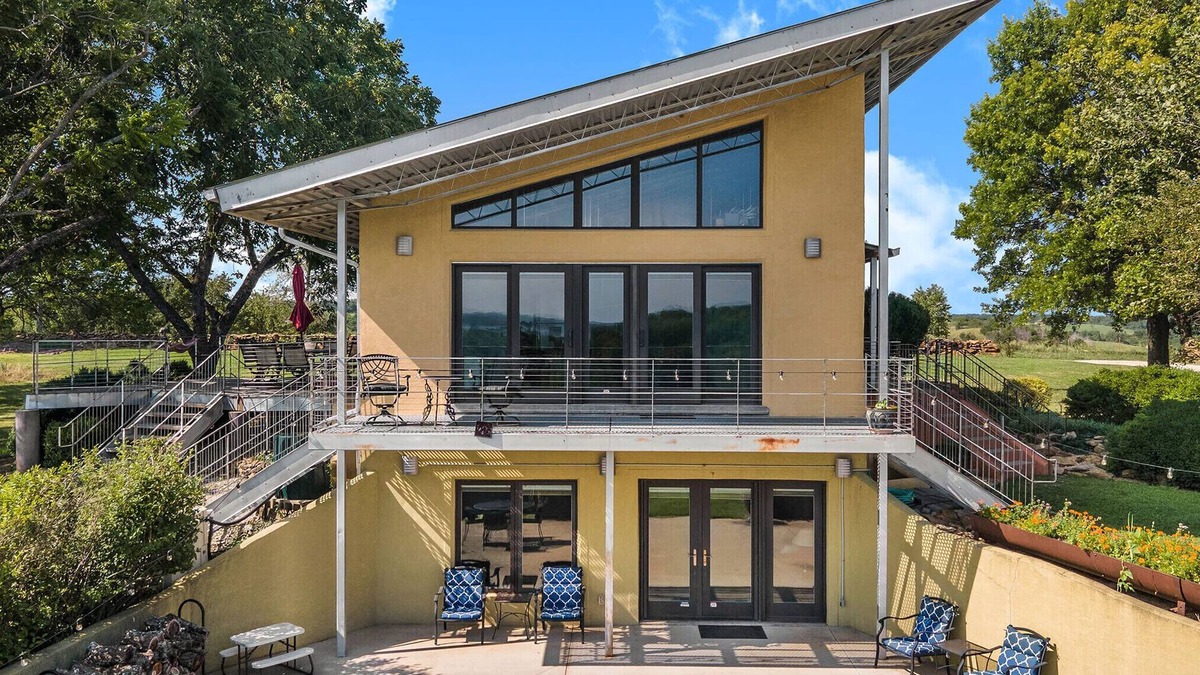 Lawrence House | Spacious 4-bedroom vacation home 16 minutes from University of Kansas