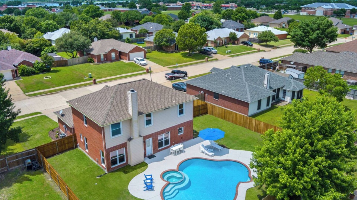 Little Elm House | Spacious 4 Bedroom with Private Pool
