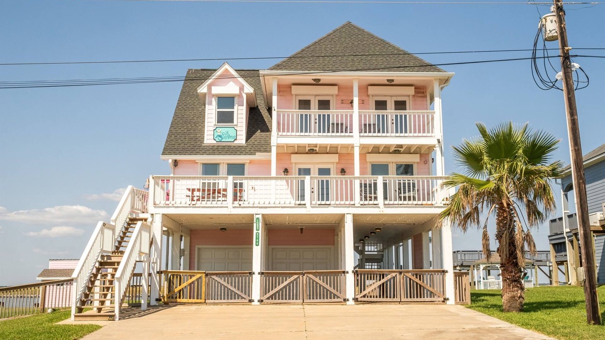 Cedar Lane House | Spacious 4 Bedroom Waterfront Home with Beach Views, Private Pier & Boat Slip!