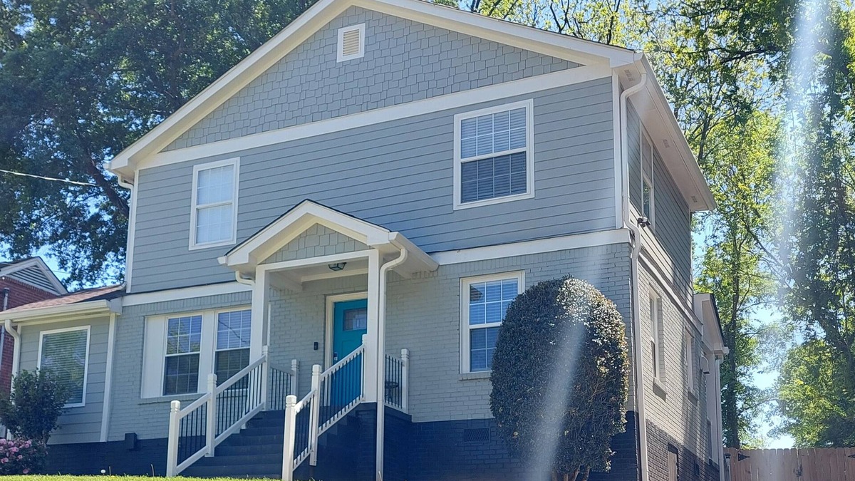 Atlanta House | Spacious 4 BR/3.5 BA Vacation Rental Home in West End Atlanta