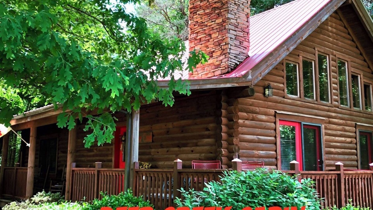 Spencer Cabin | Spacious 4B-2.5B nestled in gated community-2 miles to Fall Creek Falls Park