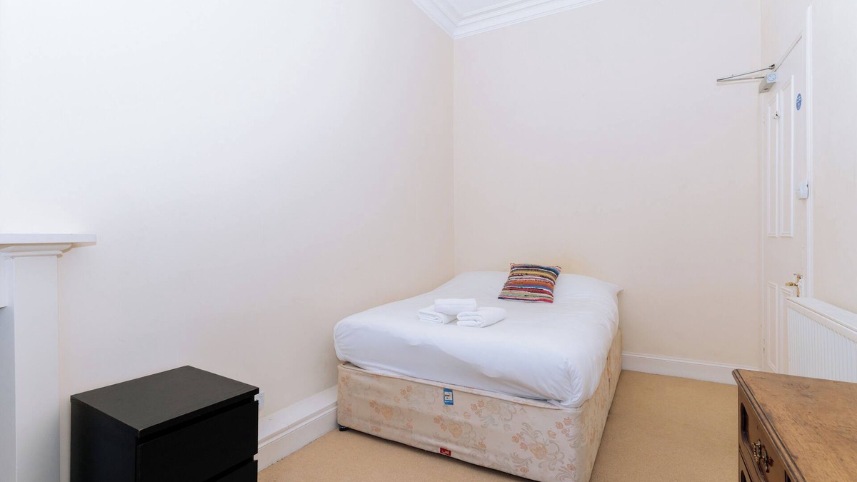 Marchmont Apartment | Spacious 4BD Home | Marchmont | Close to Old Town