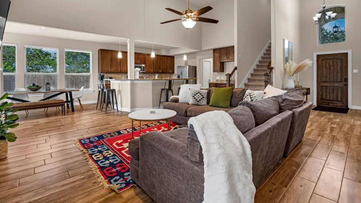 Southeast Houston House | Spacious 4BDR Near MedCenter