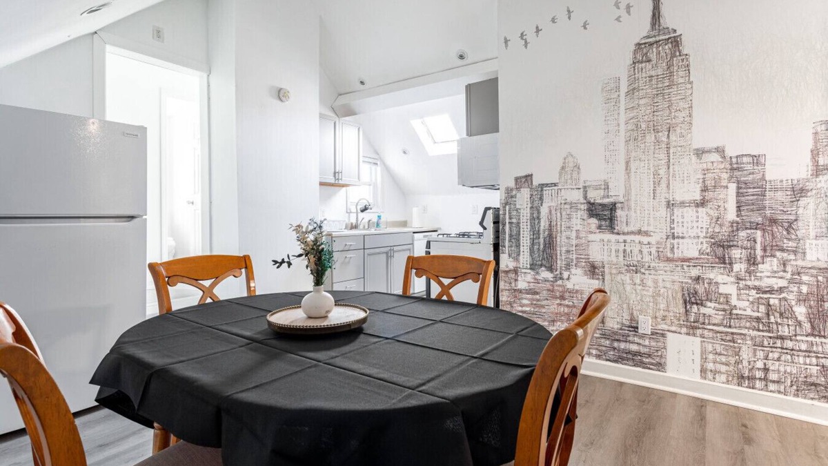 Constable Hook Apartment | Spacious 4BR (10 Beds) | NYC Transit + Parking