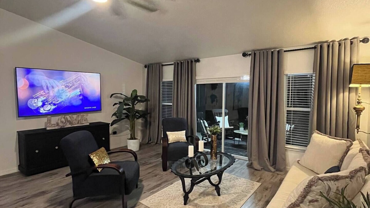 Spring Hill House | Spacious 4BR/2BA Home in Spring Hill – Family-Friendly, Near Beaches & Springs