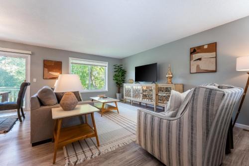 Columbia Heights Apartment | Spacious 4BR Home in Minneapolis - Pet Friendly!