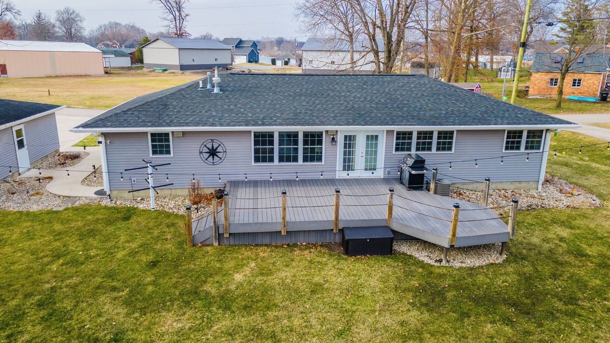 Stroh House | Spacious 4BR Lakehouse Getaway on All-Sports Big Turkey Lake!