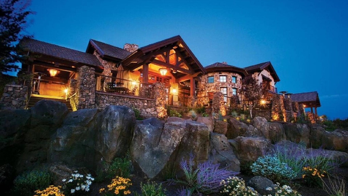 Pronghorn House | Spacious 4BR Townhome on Pronghorn Golf Course