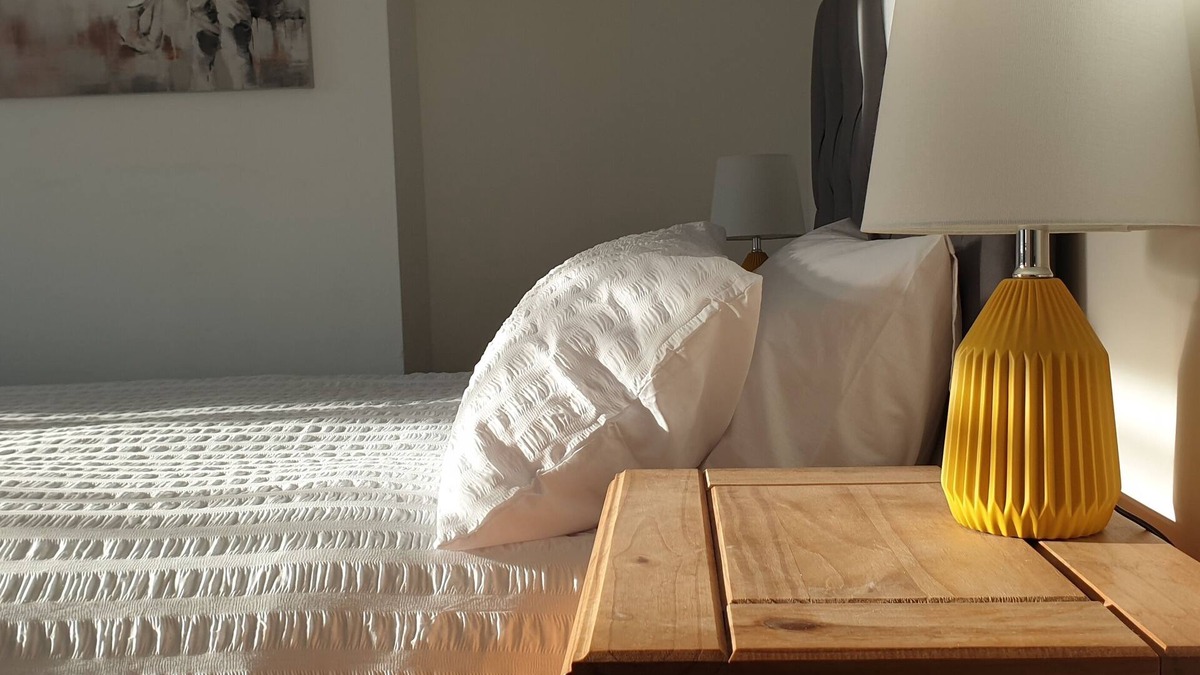 Southwick House | Spacious 5 Bedroom House Near Brighton, Shoreham, and the Beach Ideal for Groups