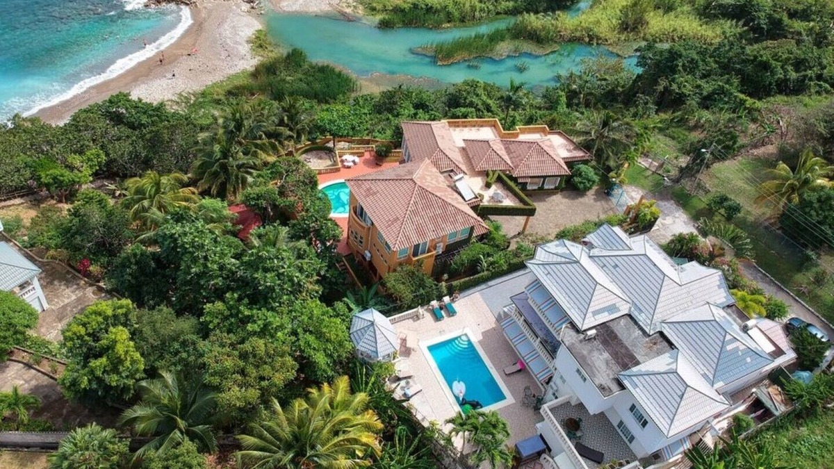 Tower Isle House | Spacious 5 Bdrm Home