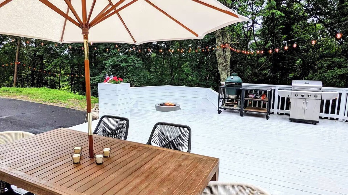 Mountain Valley Cabin | Spacious 5-bedroom Cabin on 12 acres close to Wineries/Breweries/Hiking