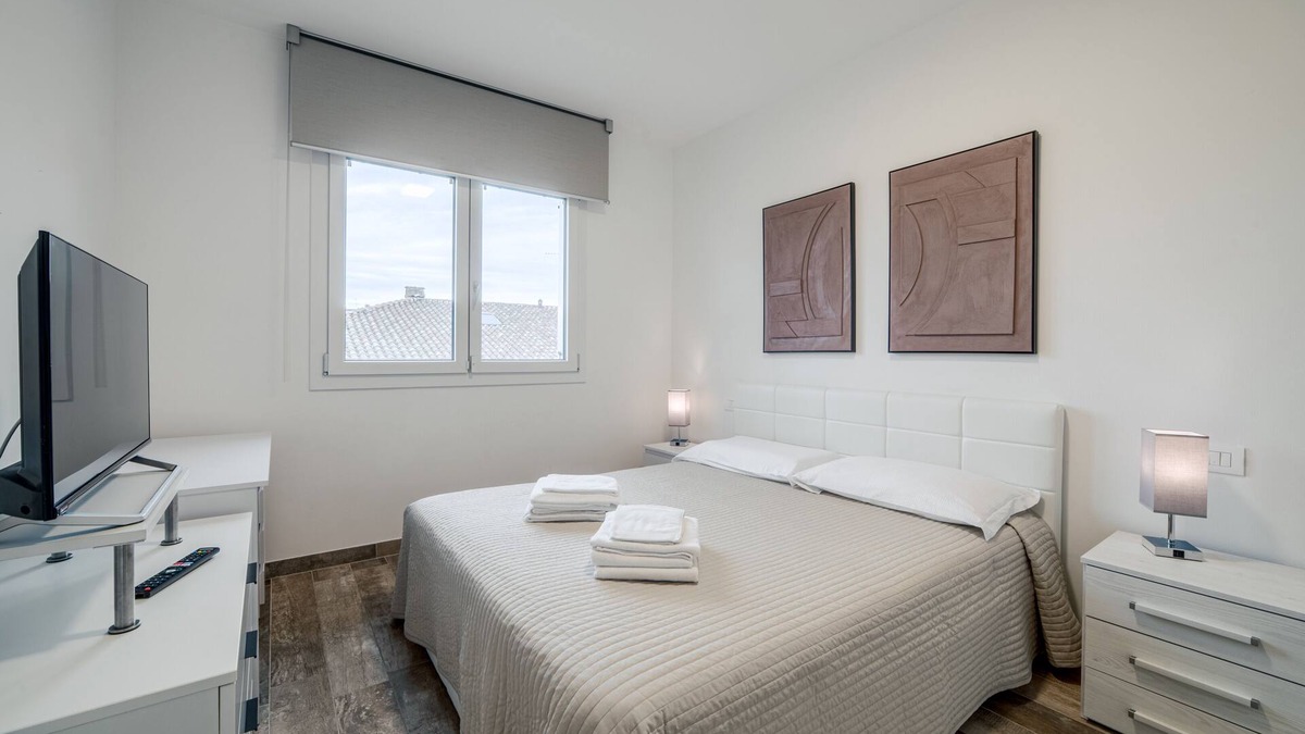 Castelfranco Emilia Villa | Spacious 5-bedroom villa in the Motor Valley with Pool table and Jacuzzi