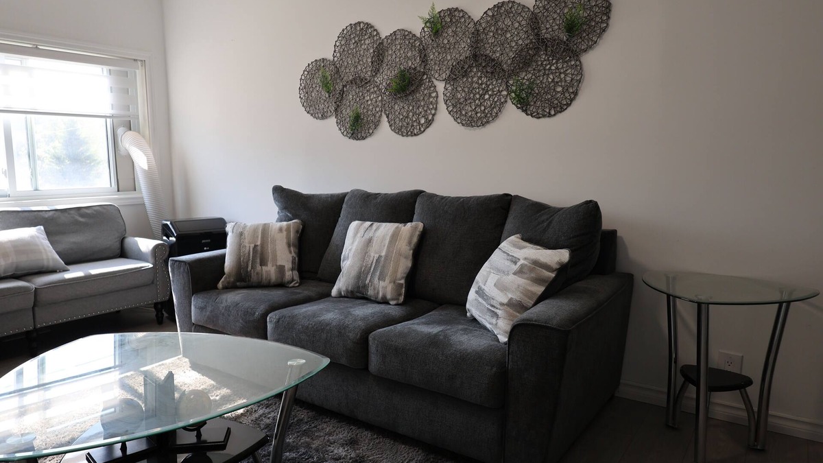 Timiskaming District House | Spacious 5-bedroom house for longer stays