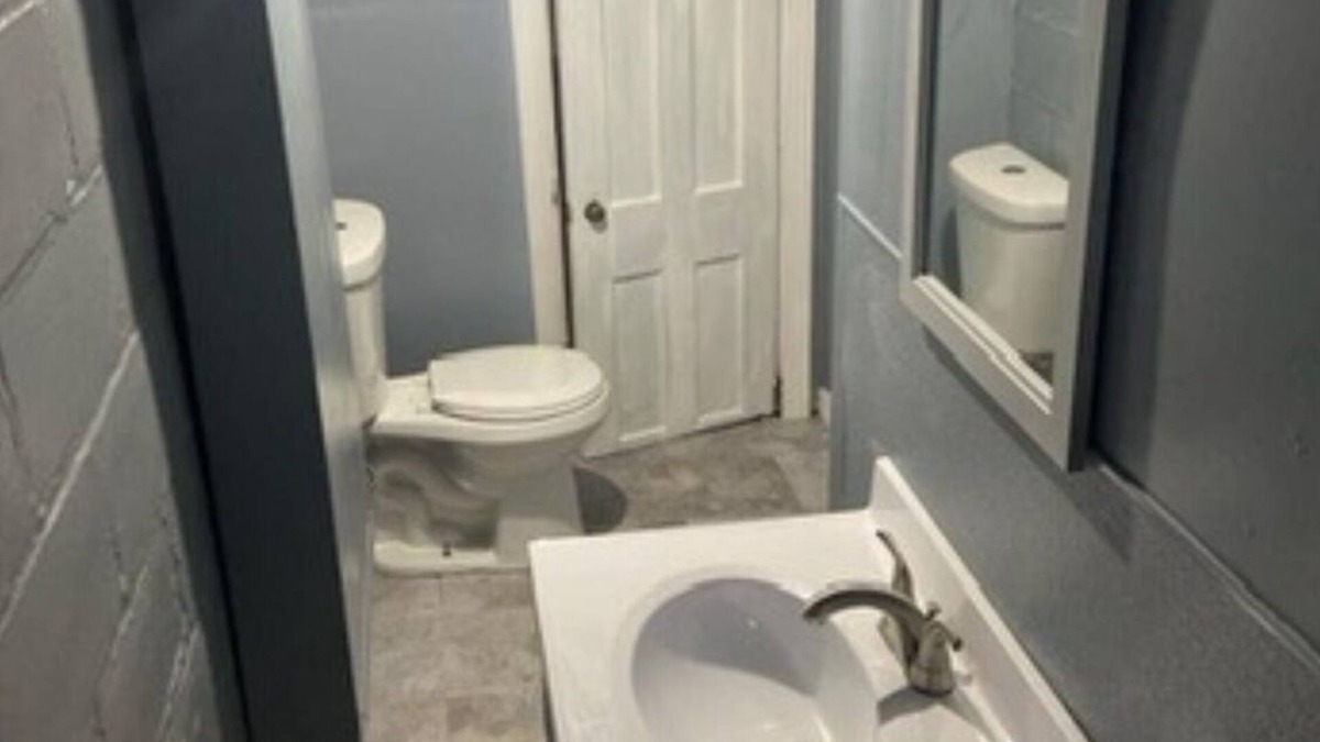 Maple Heights House | Spacious 5-bedroom house in Maple Heights