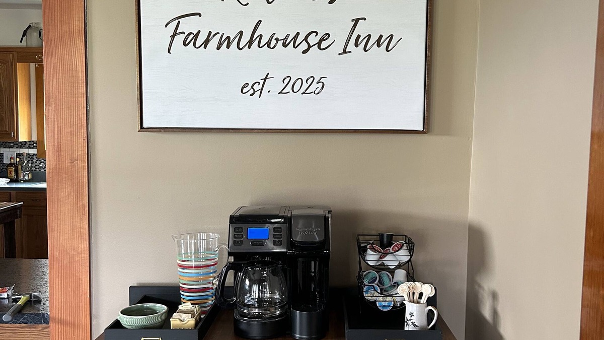 Van Orin House | Spacious 5-bedroom 2-bath farmhouse in peaceful farmland near Princeton Illinois