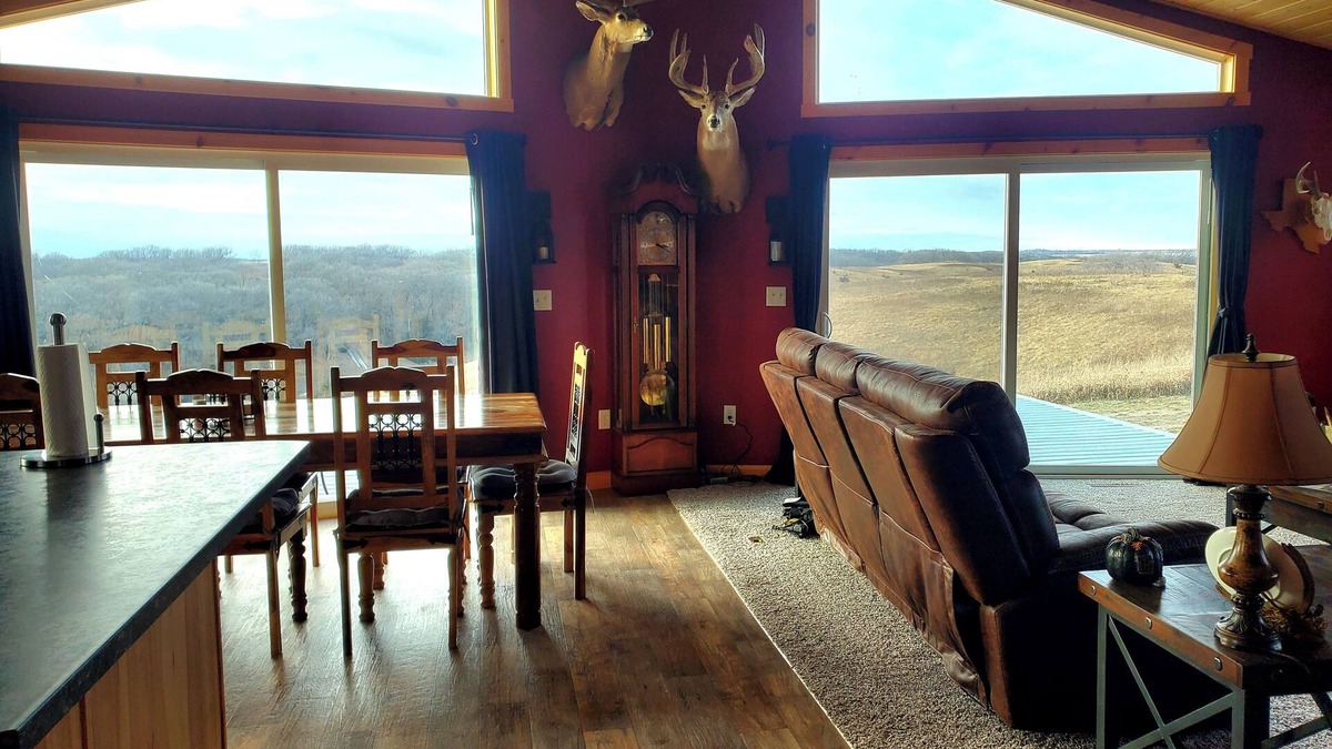 Ransom County Cabin | Spacious 5-bedroom/3 bath LODGE, Located between Fort Ransom, ND & Lisbon, ND