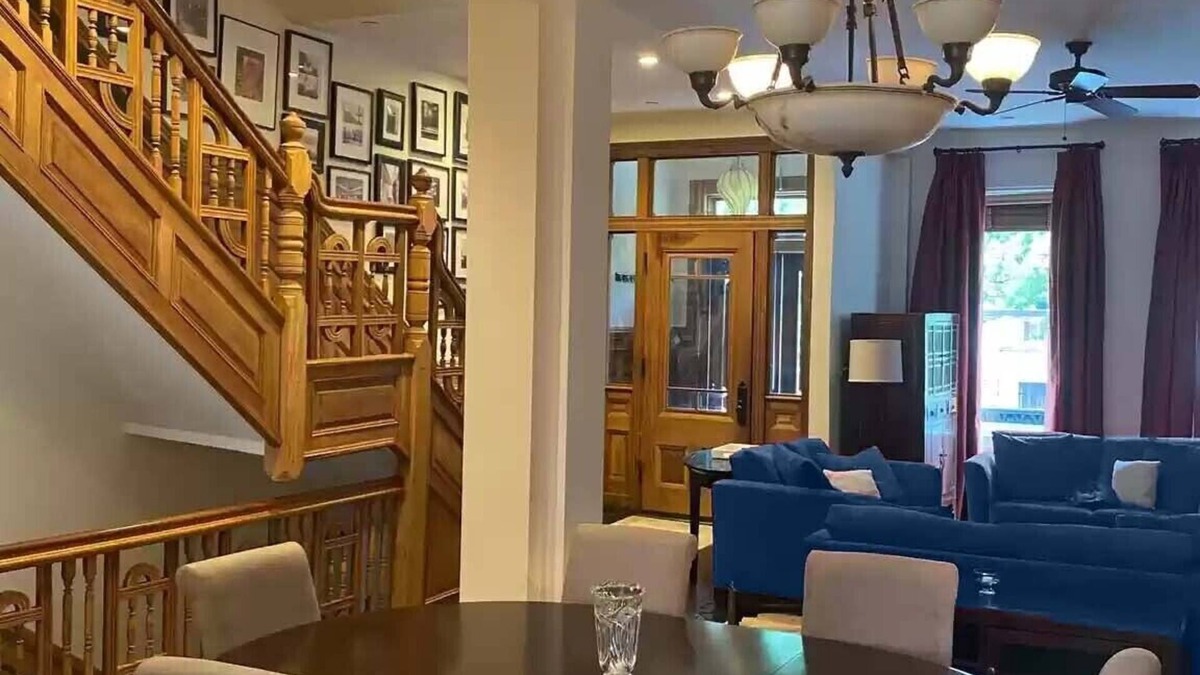Upper Manhattan House | Spacious 5-bedroom Gut Renovated Triplex Brownstone in vibrant NYC