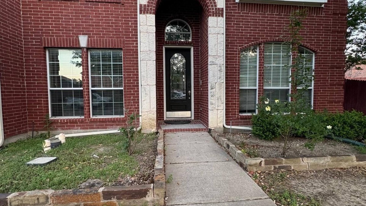 Little Elm House | Spacious 5 bedroom Home - Gym - Office - Games - Near PGA Frisco & Universal